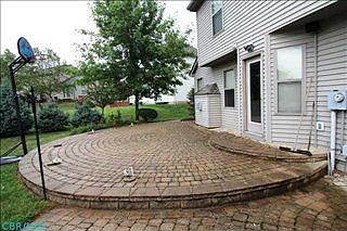 4th image of 907 Dunvegan Cir