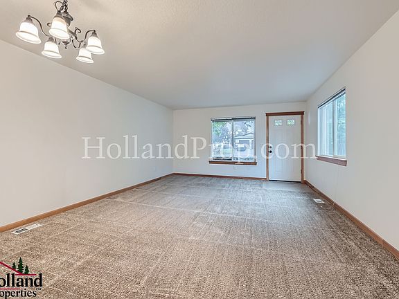 5th image of 6543-6547 SE Woodstock Blvd #6543