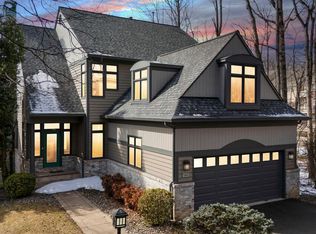 1460 Waterfront Rd, Reston, VA 20194