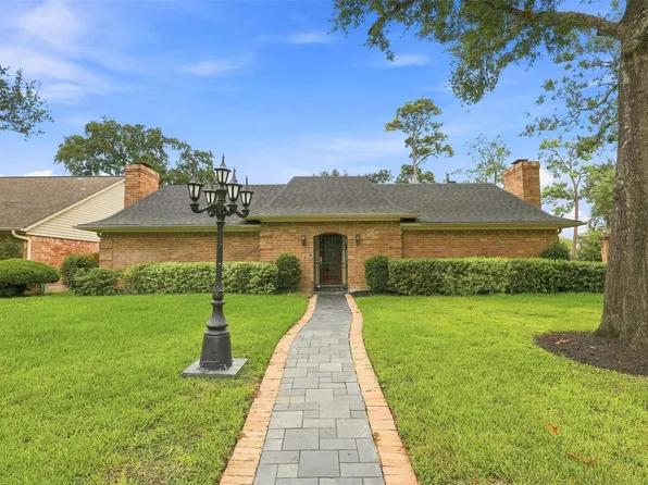 3002 Riata Ln, Houston, TX 77043