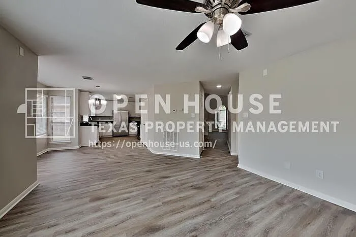 12827 Deer Cove Ln — Photo 6