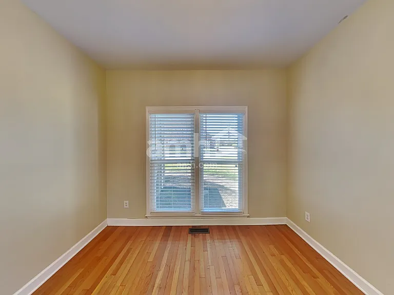 2885 Runnymeade Dr — Photo 6