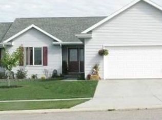 115 Seybold Dr, Eden, WI 53019