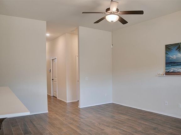 5th image of 9604 Bexhill Dr