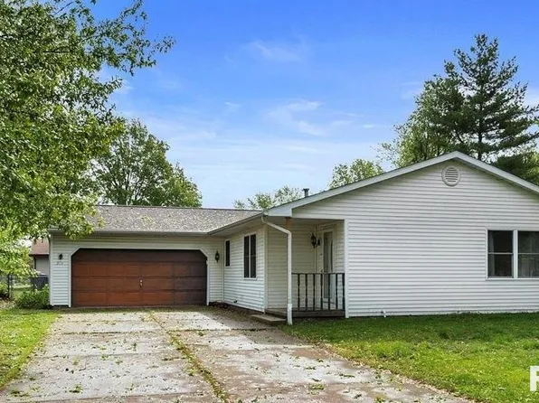 313 N Violet Dr, Auburn, IL 62615