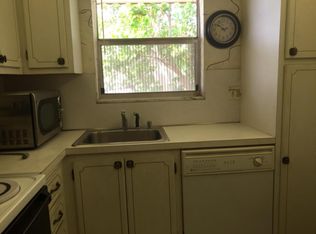 201 Oxford Pl #100, West Palm Beach, FL 33417