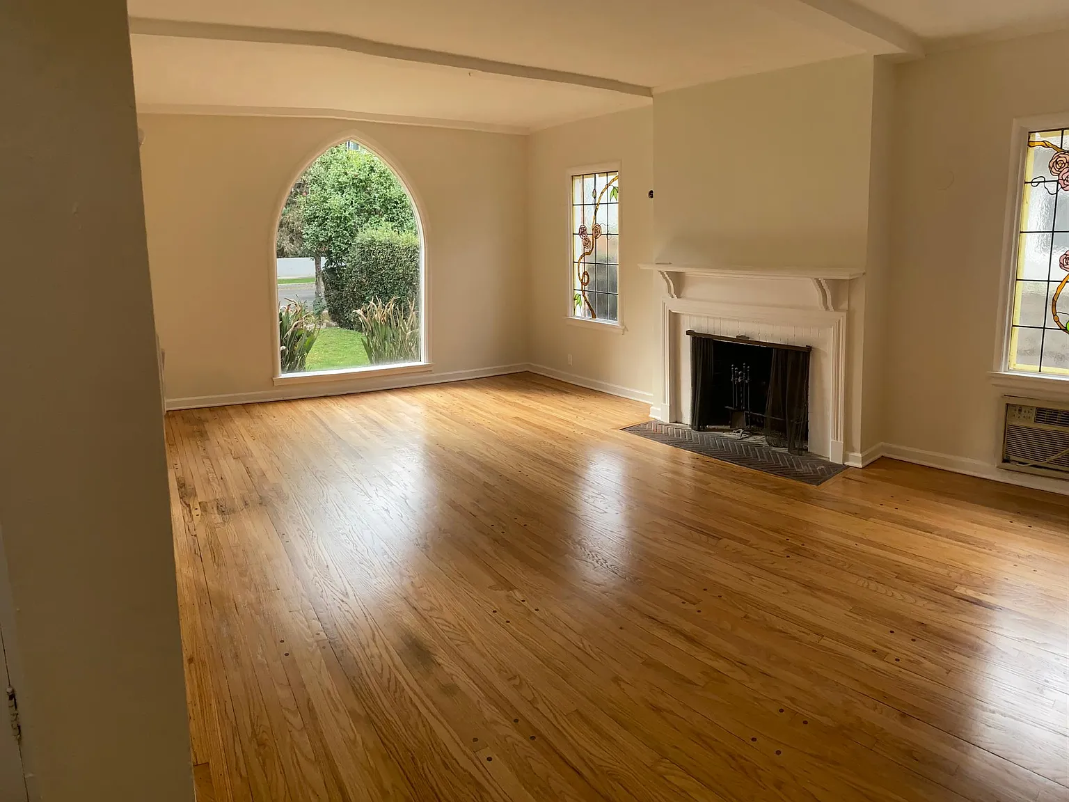 3 bed, 2897 sqft, $6,500 — Photo 1