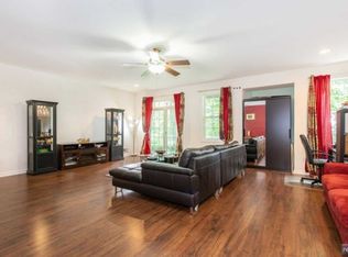 39 Carrington Pl #50, Clifton, NJ 07013