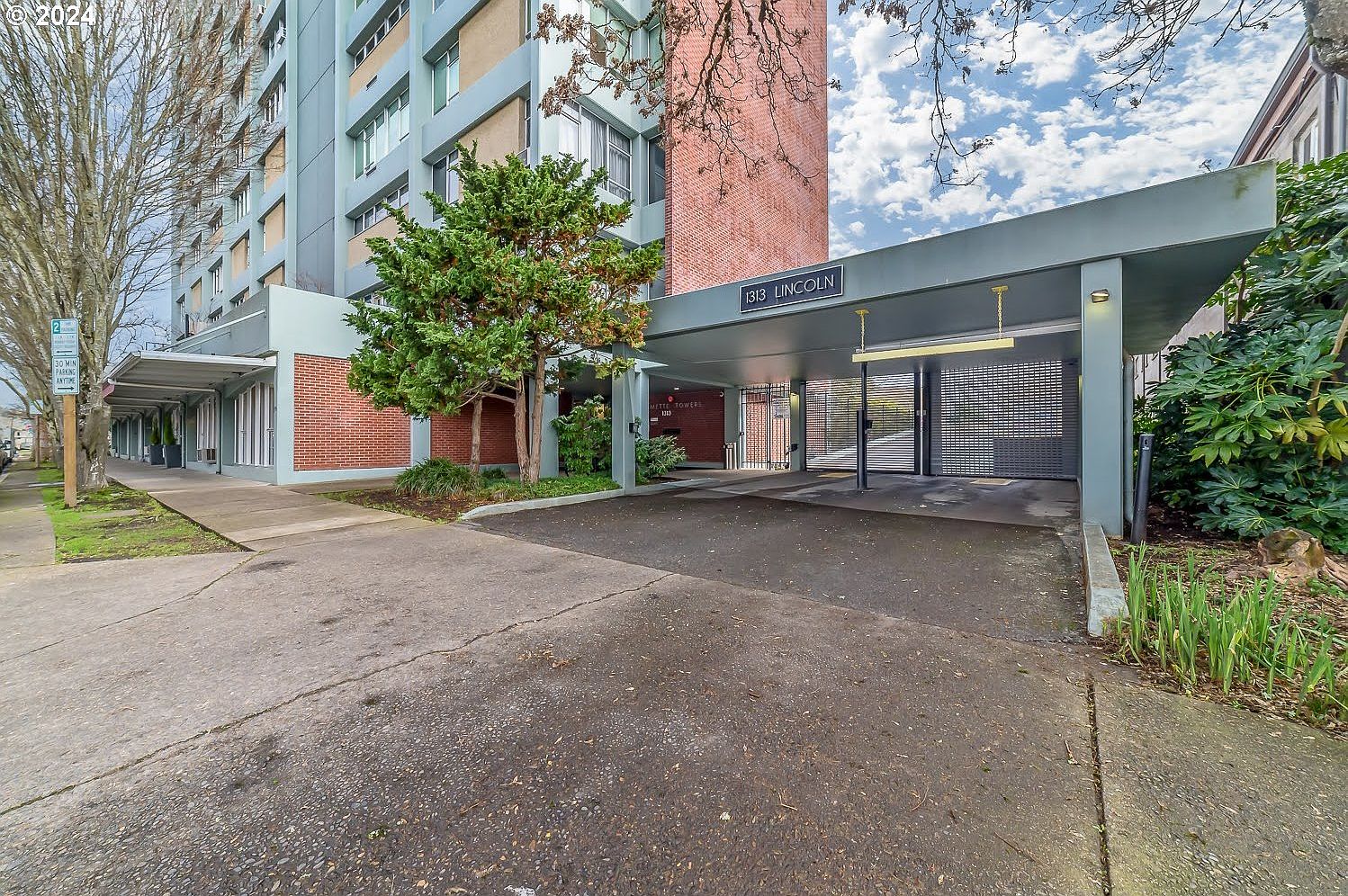 a64317e580ff395b0ddc496e33331e