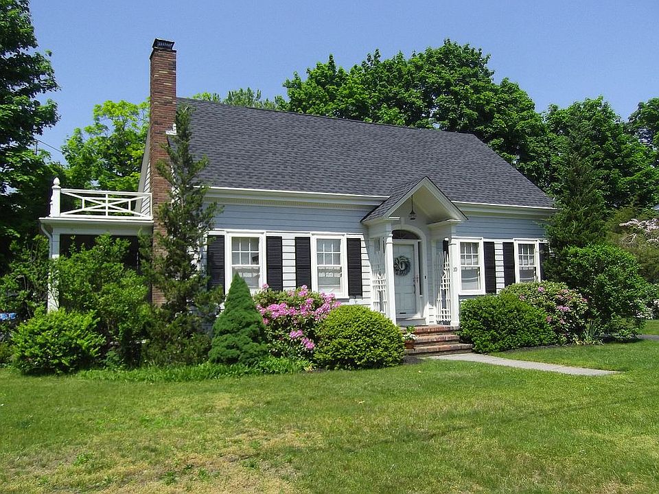 1st image of 10 Catlin Ave