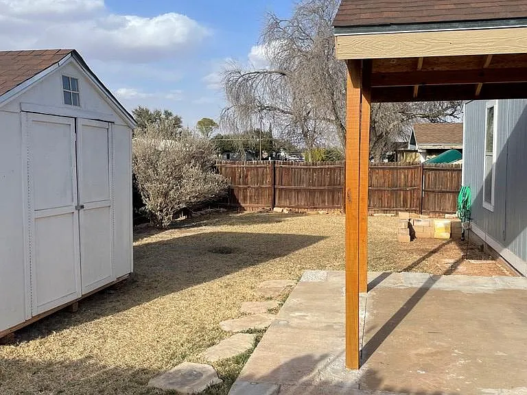 1434 Lindell Ct — Photo 20