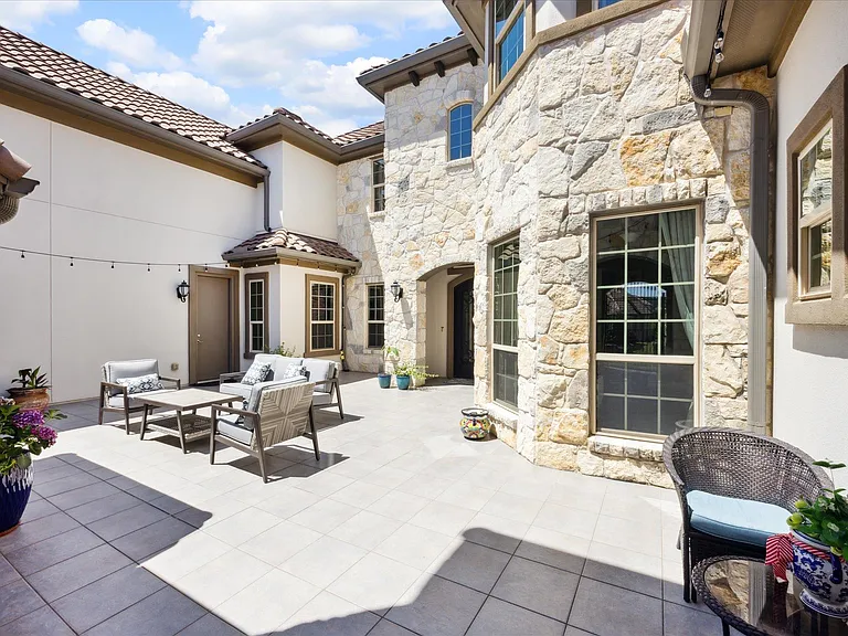 1600 Morning Moon Cir — Photo 3