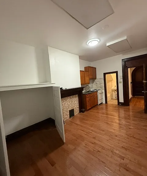 4331 Pine St #1 — Photo 3