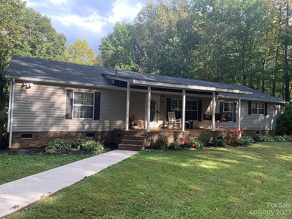 2nd image of 365 Sunflower Rd