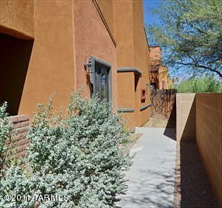 3rd image of 8697 E Placita Morelia
