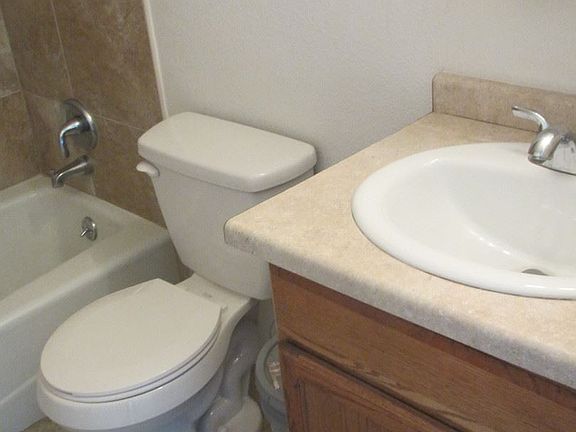 5th image of 233 Hanosh Ct SE APT A