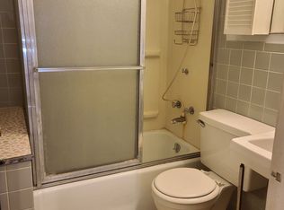 503 W Green St APT 3, Urbana, IL