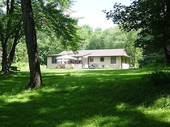 beautiful large back yard