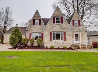 520 S Calhoun Rd, Brookfield, WI 53005