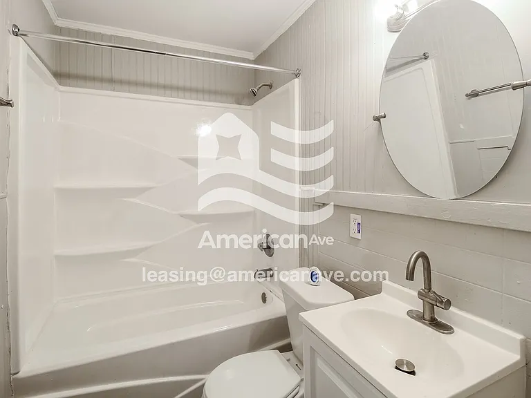 1434103_014_wm_-_bathroom_13615660.jpg