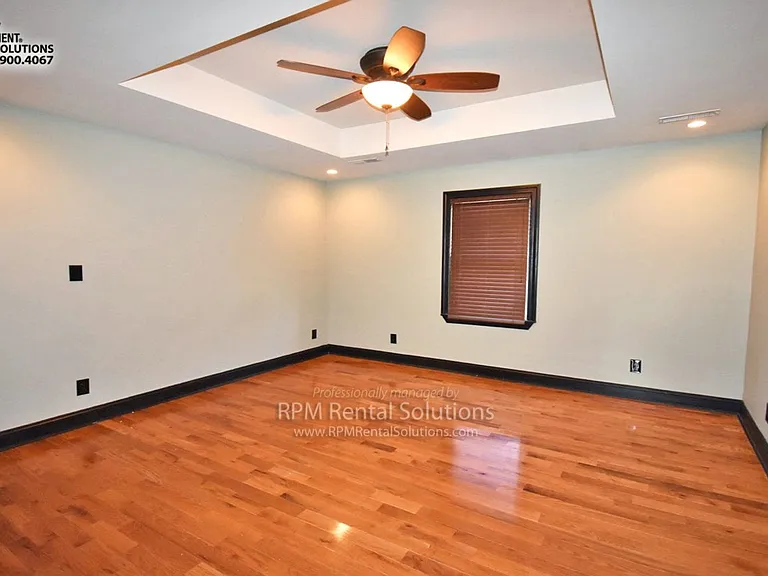 304 Jakes Ave — Photo 12