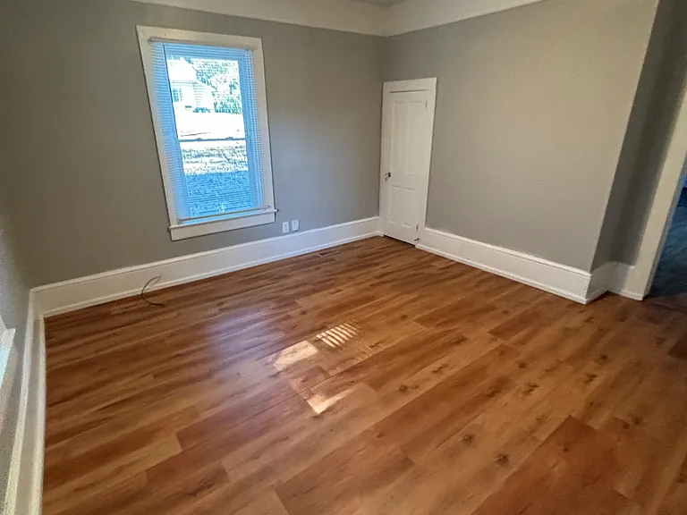 156 Garrett St #3 — Photo 3