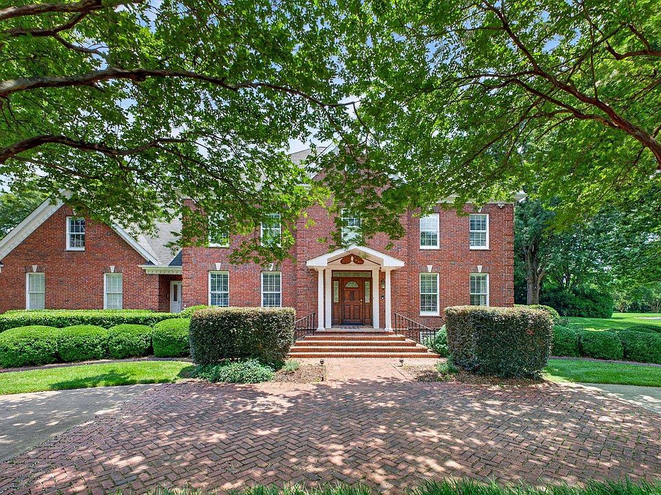 1st image of 230 Kilgore Cir