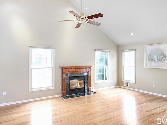 2nd image of 19 Southerland Dr