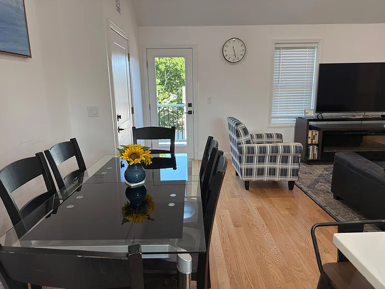 13 Essex St #3 — Photo 9