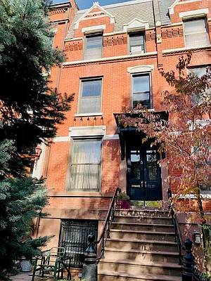 Rented by Twyford Real Estate | media 10