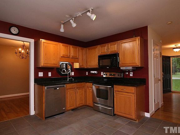 3rd image of 509 Saint Croix Dr
