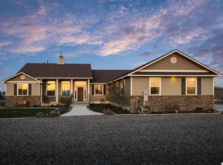 67204 E 685 Pr NE, Richland, WA 99352