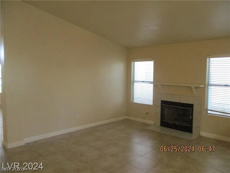 8216 Grassy Point Cir — Photo 12