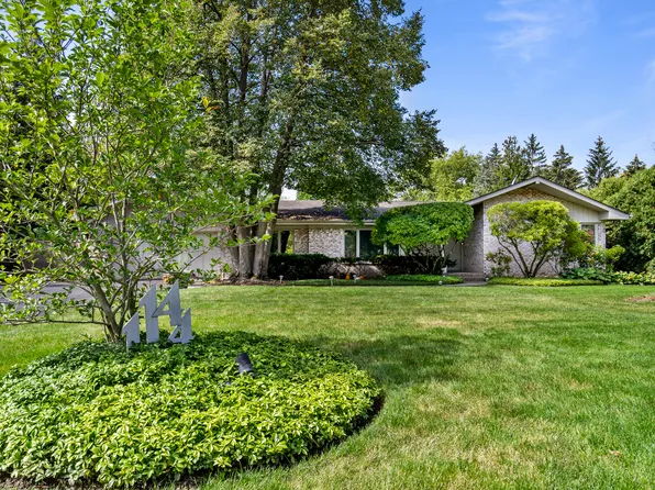 1144 Mayfair Ln, Glencoe, IL 60022