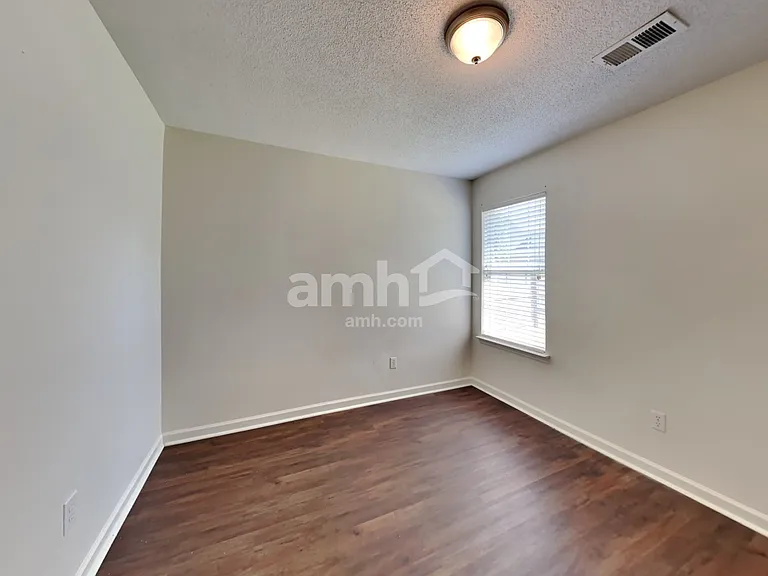 4453 Graham Lake Dr — Photo 13