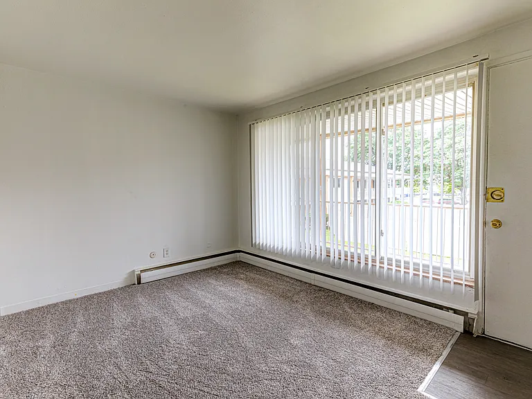 Manor House Apartments — Photo 22
