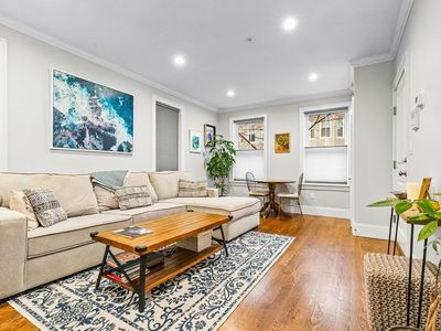 536 E 8th St APT 1, Boston, MA, 02127