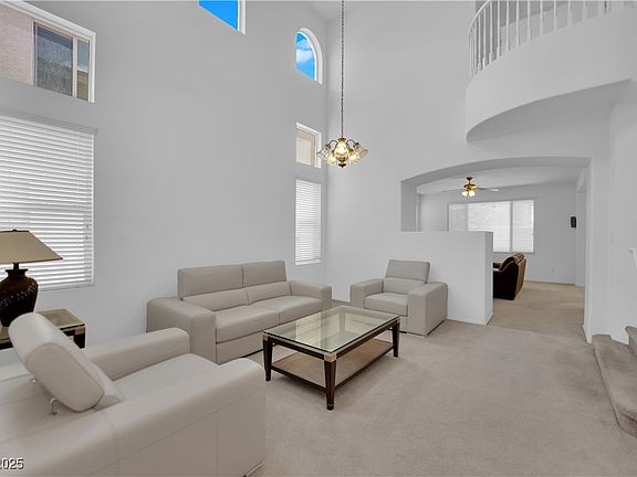 3rd image of 4689 Sequoia Park Ave