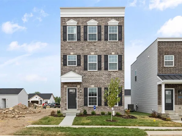 9409 Vandervoort Ct, Crestwood, MO 63126