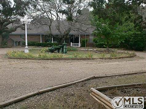 2nd image of 237 Cedar Elm Dr
