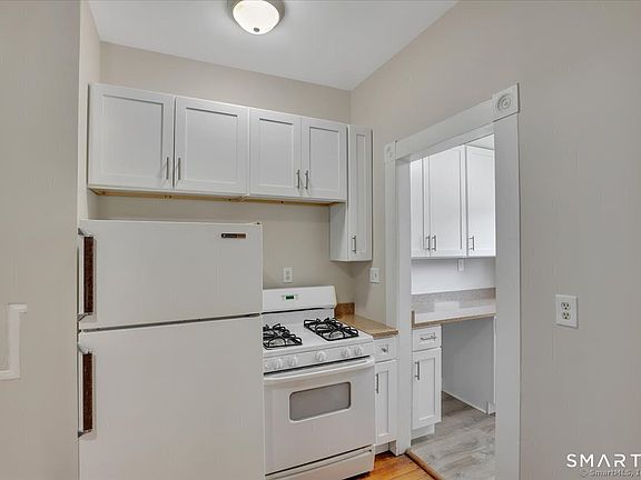 3rd image of 94 Bassett Street