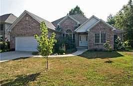 2nd image of 2815 Sunderland Dr