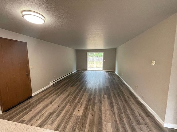 3rd image of 10129 51st Ave NE #1