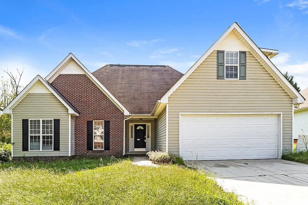 4 bed, 3.0 bath, 1785 sqft, $2,180 — Photo 1