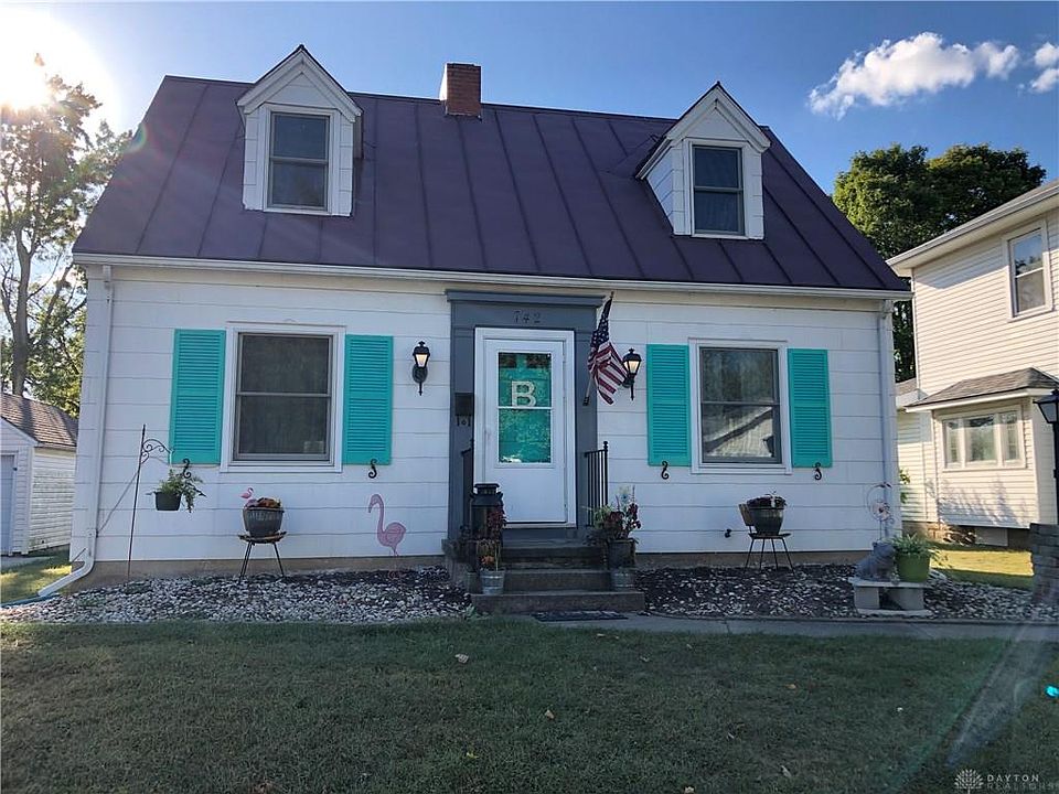 1st image of 742 Washington Ave