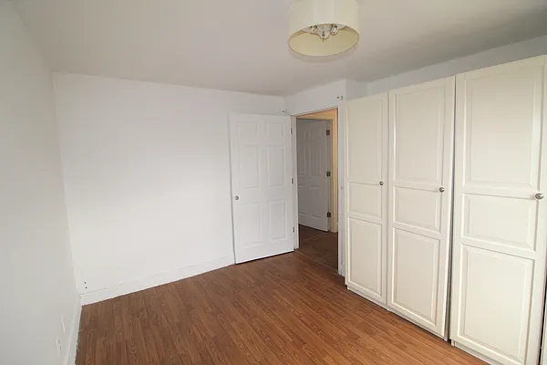 Rented by Compass | media 9