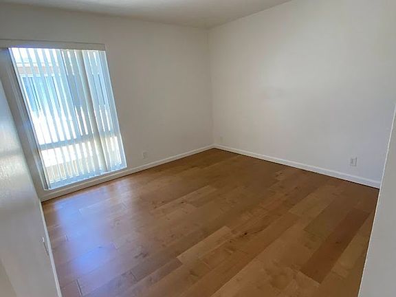 4th image of 1105 Capuchino Ave APT 5