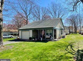 28 Morning Glory Ln, Whiting, NJ