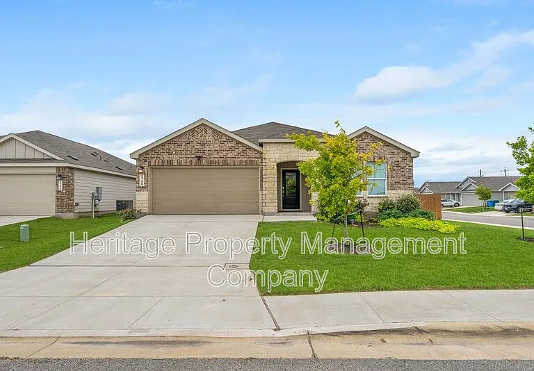 2700 Coral Valley — Photo 35