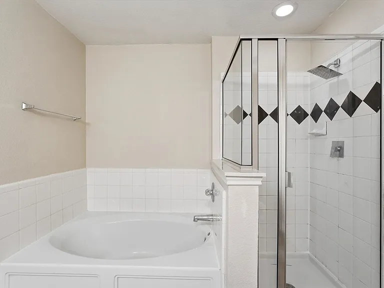 3009 Dusty Oak Dr — Photo 19